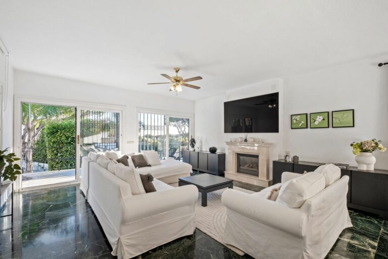 11baab3627553eed48ab81d08f604e03 - 11