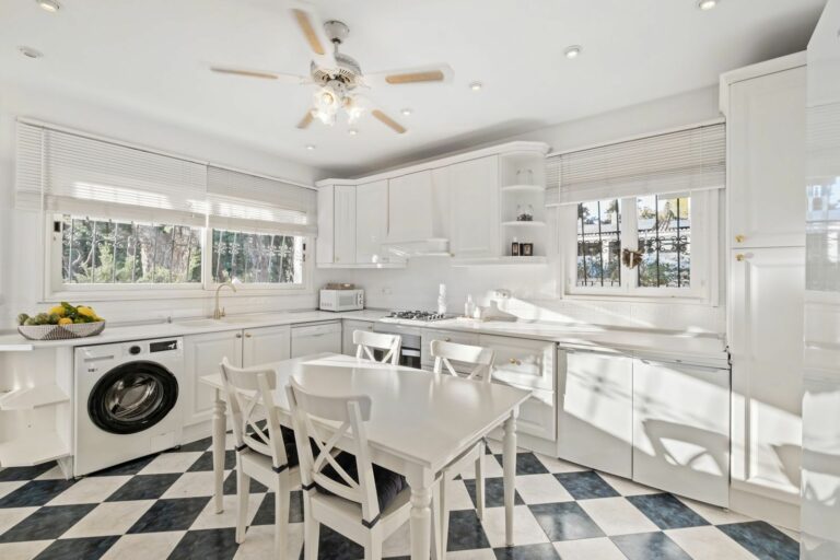 11baab3627553eed48ab81d08f604e03 - 14