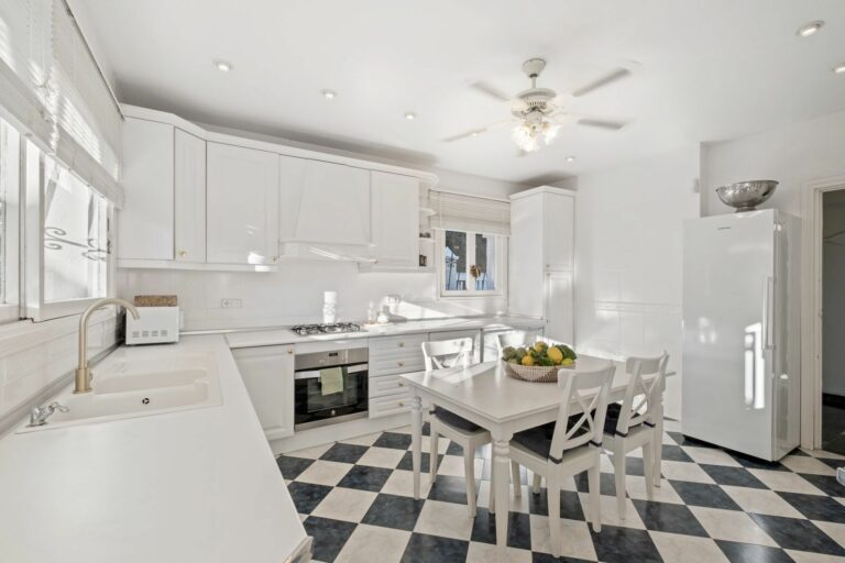 11baab3627553eed48ab81d08f604e03 - 15