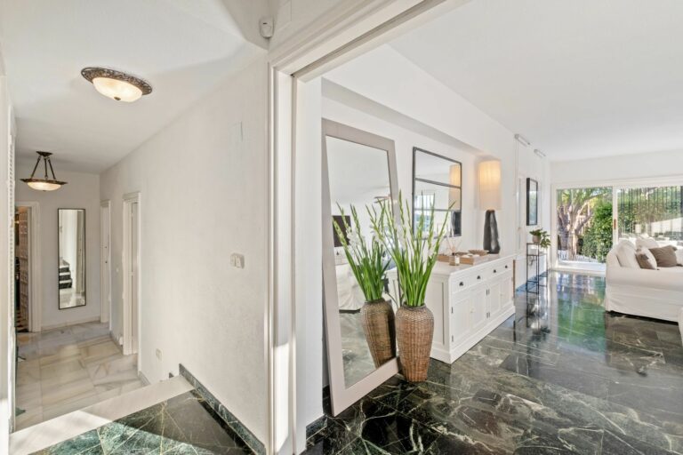 11baab3627553eed48ab81d08f604e03 - 16