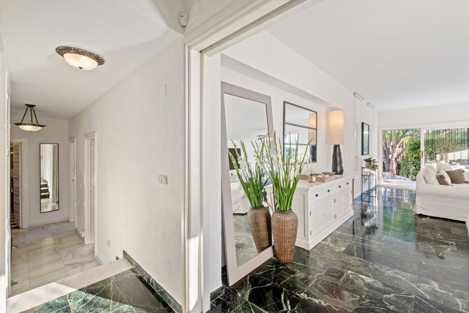 11baab3627553eed48ab81d08f604e03 - 16