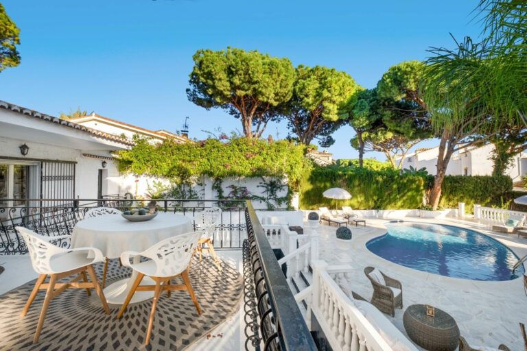 11baab3627553eed48ab81d08f604e03 - 8