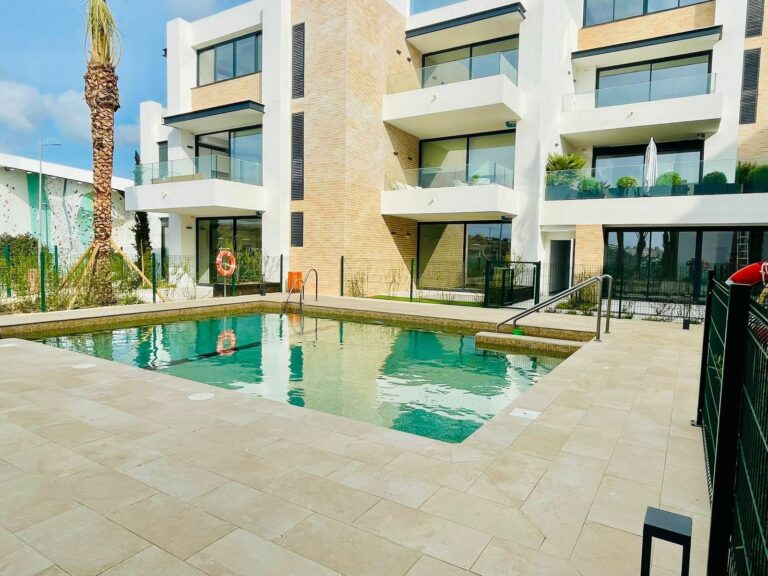 12c5d997925ab08bbb3742136eead10f - 1