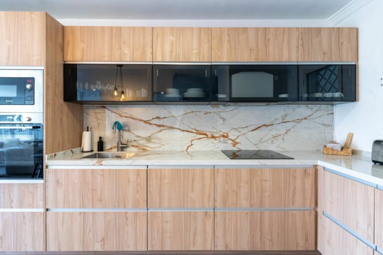 13a6ad0143531e7418c005dcd673d077 - 11