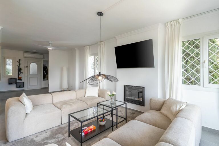 13a6ad0143531e7418c005dcd673d077 - 6