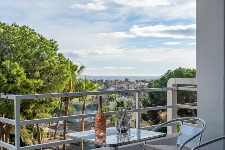 13a6ad0143531e7418c005dcd673d077 - 8