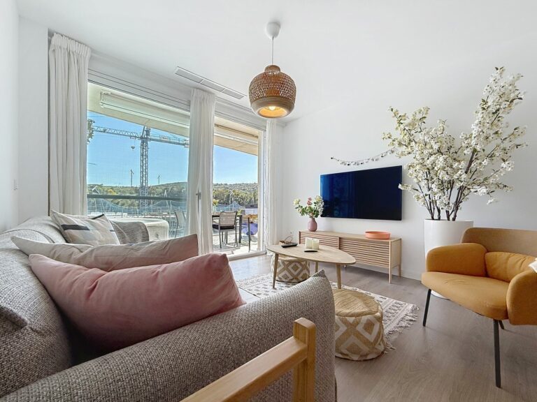 16f5d6666b2100167e1009518791cc7d - 1