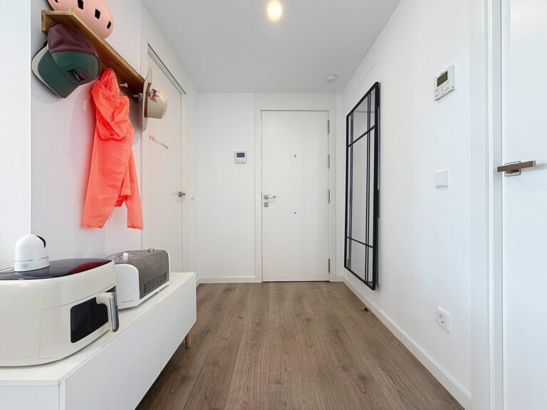 16f5d6666b2100167e1009518791cc7d - 12