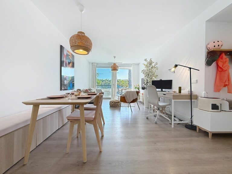 16f5d6666b2100167e1009518791cc7d - 2