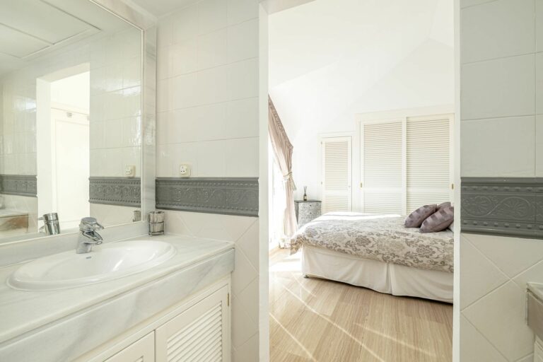 17e30dd9294ed6f0c1c6f7869516a8e0 - 11