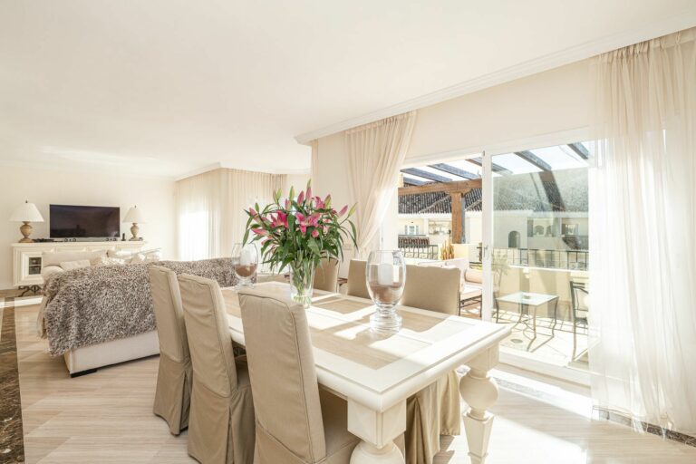 17e30dd9294ed6f0c1c6f7869516a8e0 - 3