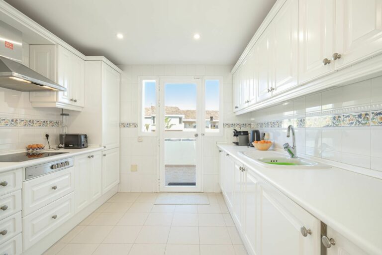 17e30dd9294ed6f0c1c6f7869516a8e0 - 7