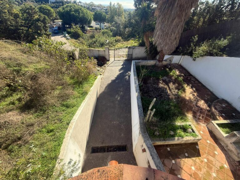 1866fdac62b5b1d7317a762682d9f09c - 13