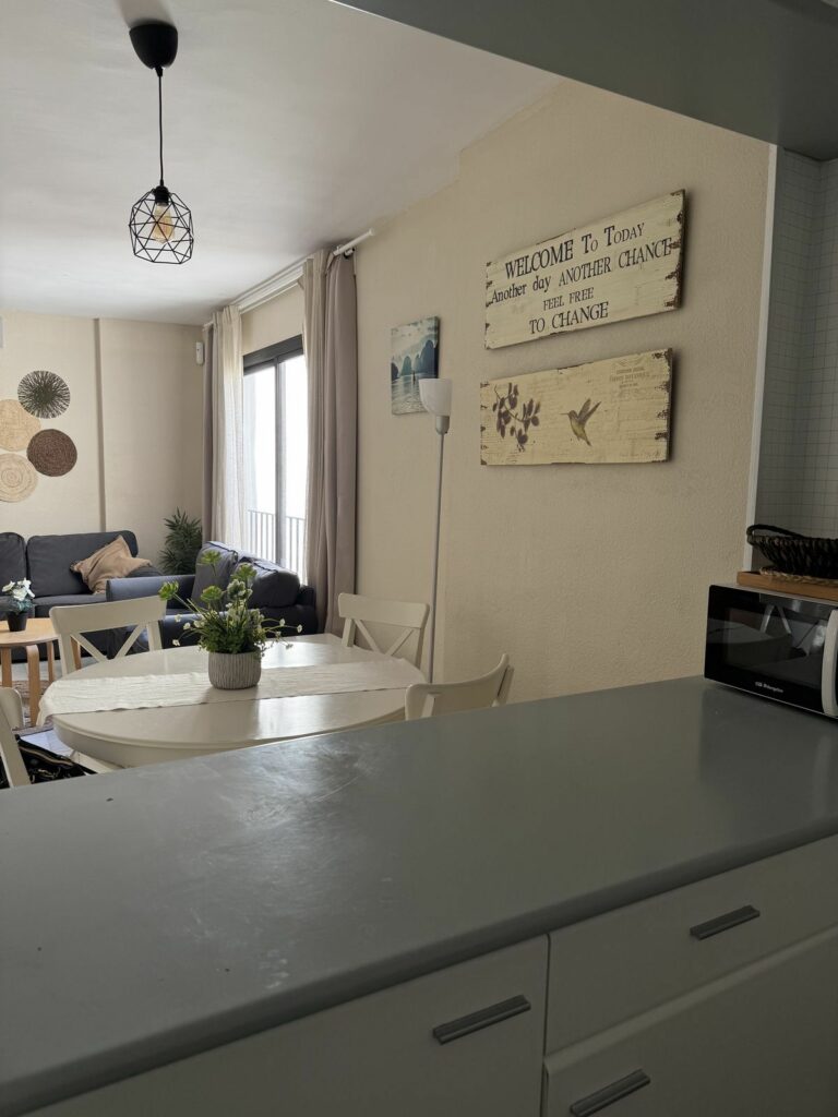 1a3186dd72b3a83040cf0ceeb0762661 - 12