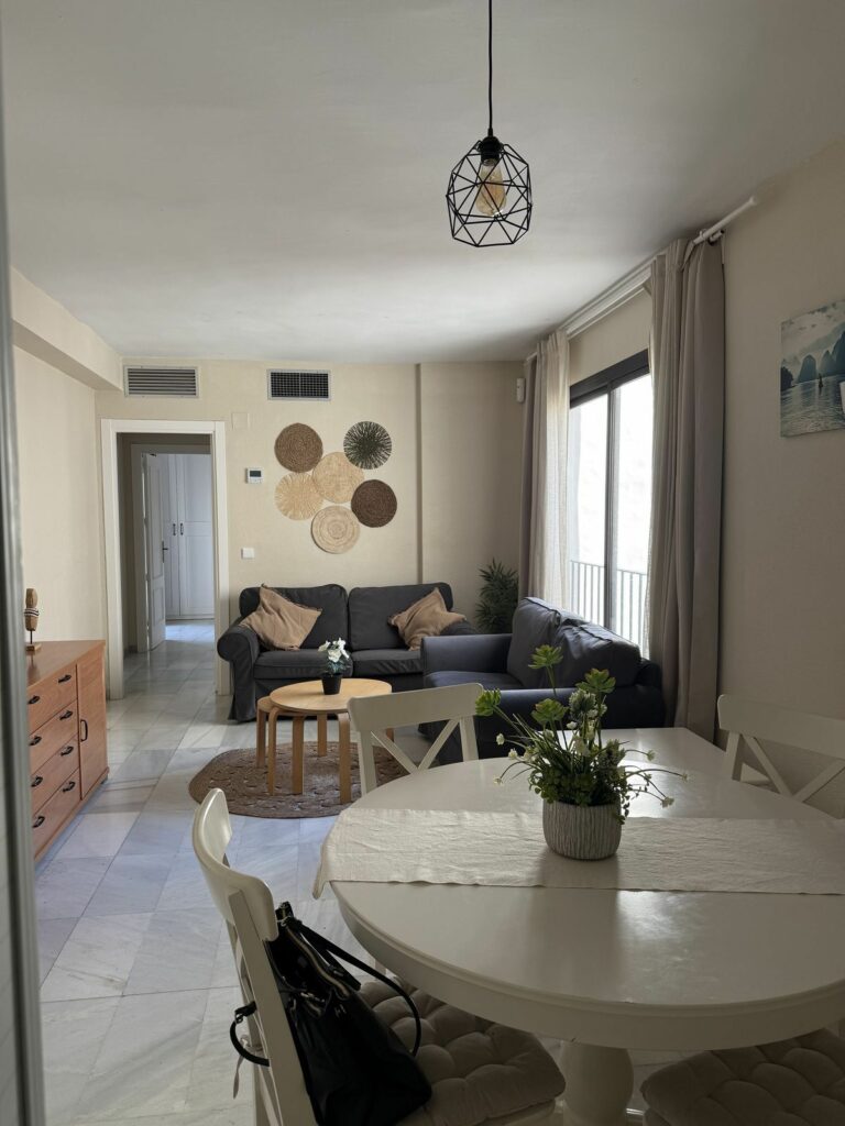 1a3186dd72b3a83040cf0ceeb0762661 - 7