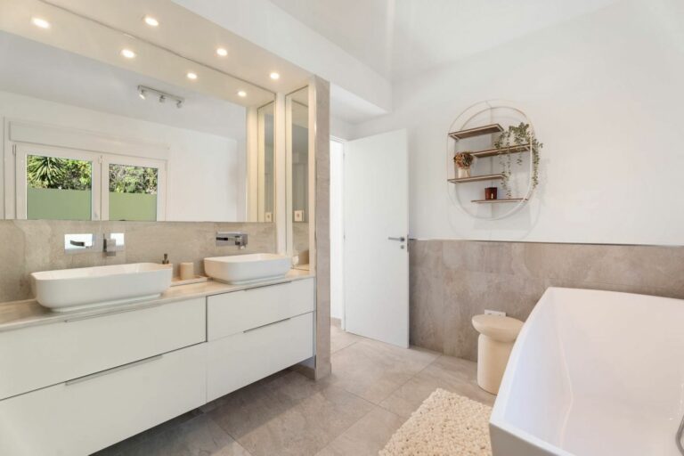 1ad2159b0d35791a78069465e9844388 - 15