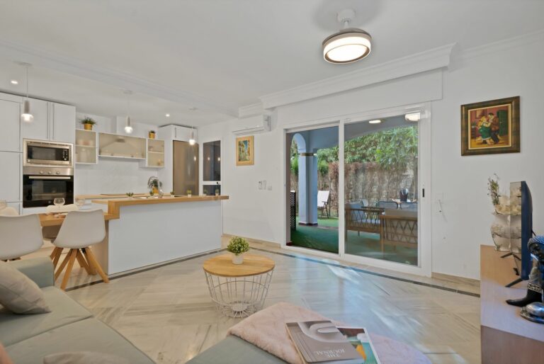 1b888fd179b3580f7799865870be6226 - 10