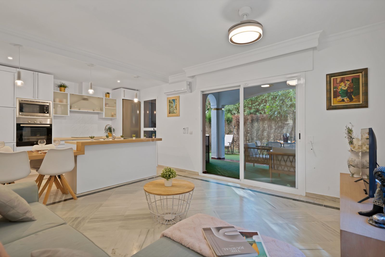 1b888fd179b3580f7799865870be6226 - 10