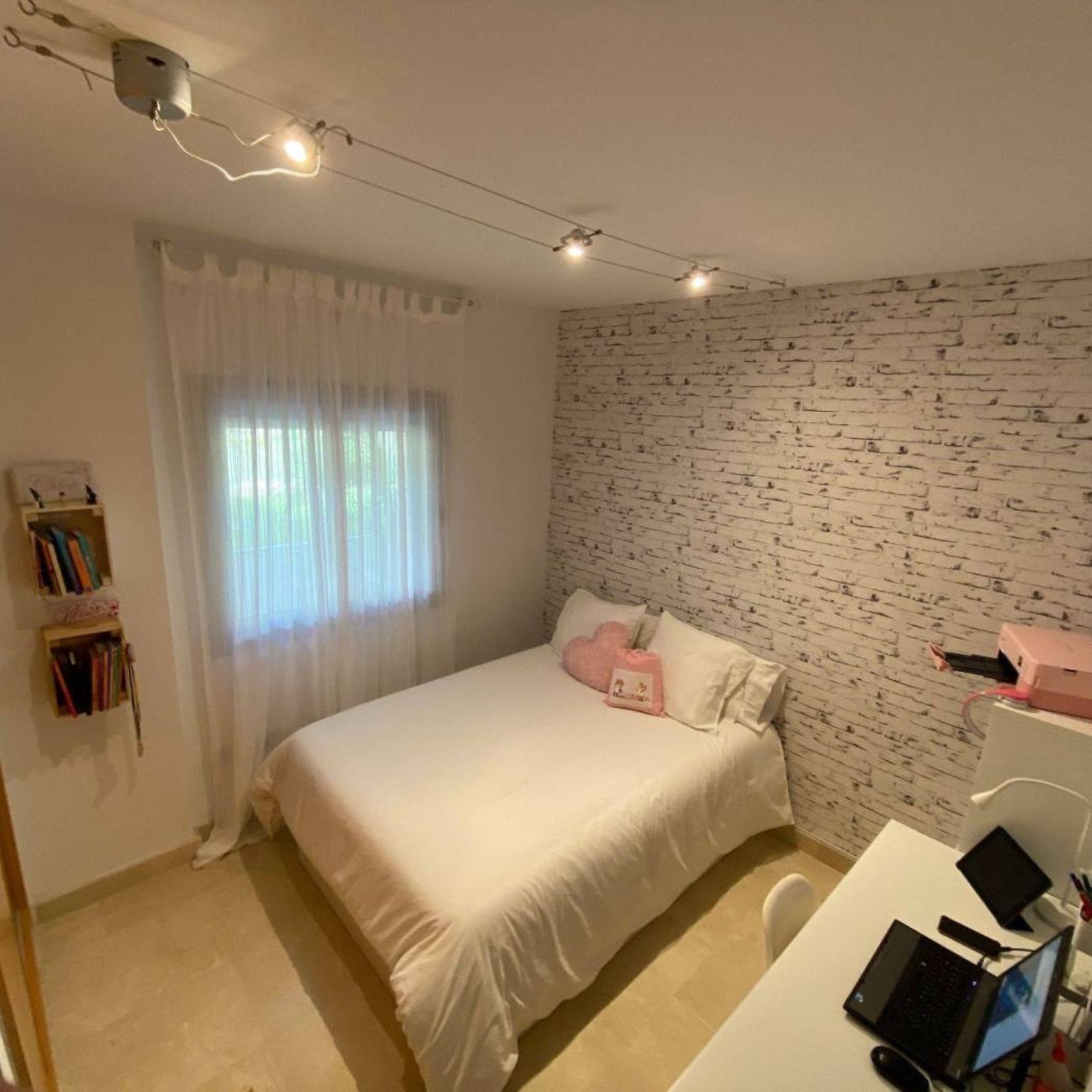 1b97e58fbc3e2020714b756edc4282f5 - 7