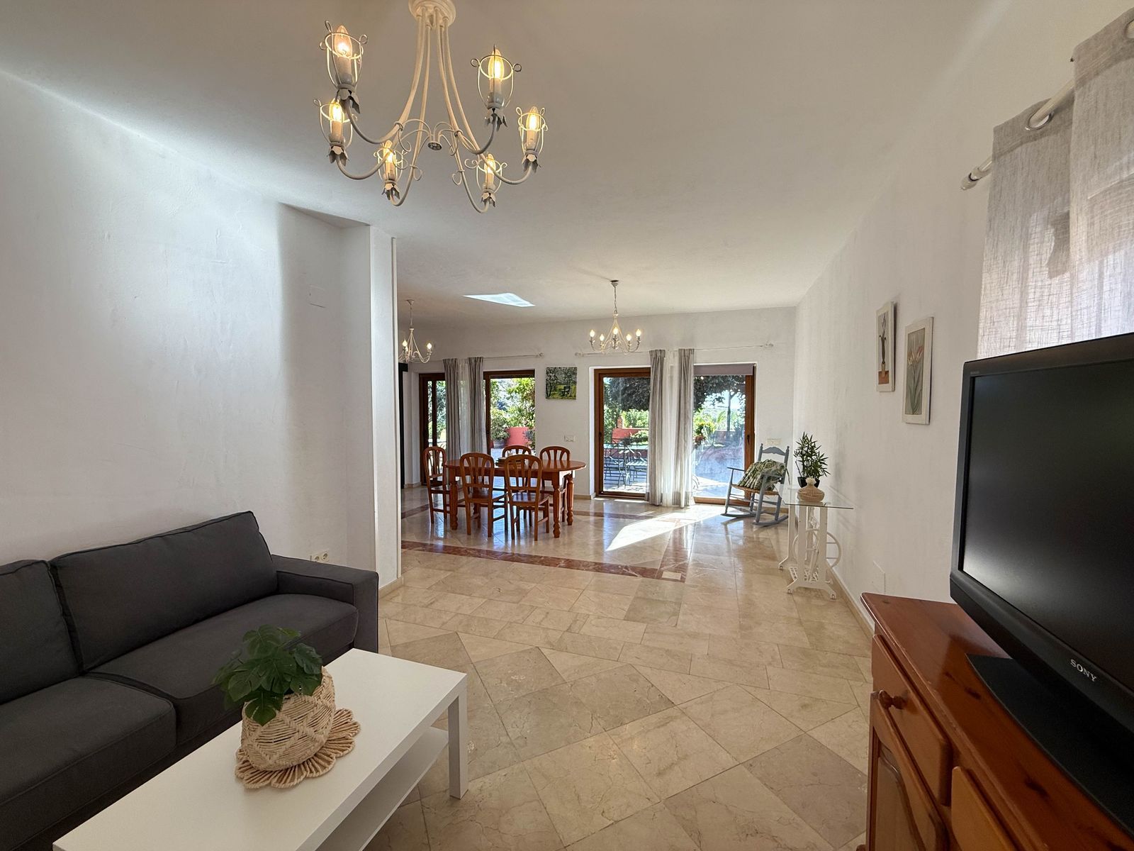 1f65b4d5a4c9de549c571eefcdc3ed23 - 12