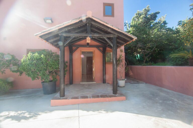 1f65b4d5a4c9de549c571eefcdc3ed23 - 7