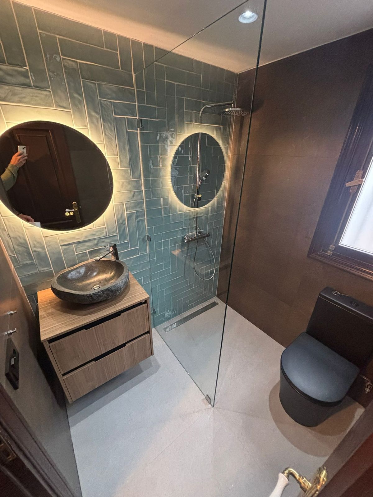 2192ace45091762bd23d17944a133107 - 12