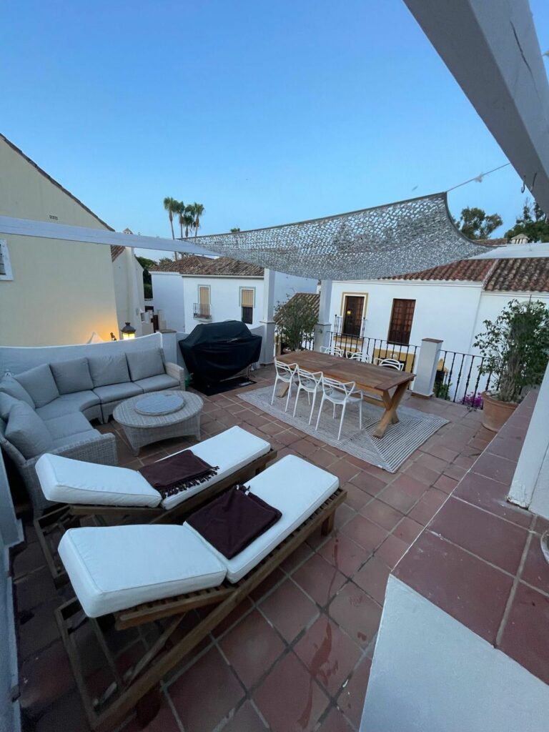 2192ace45091762bd23d17944a133107 - 3