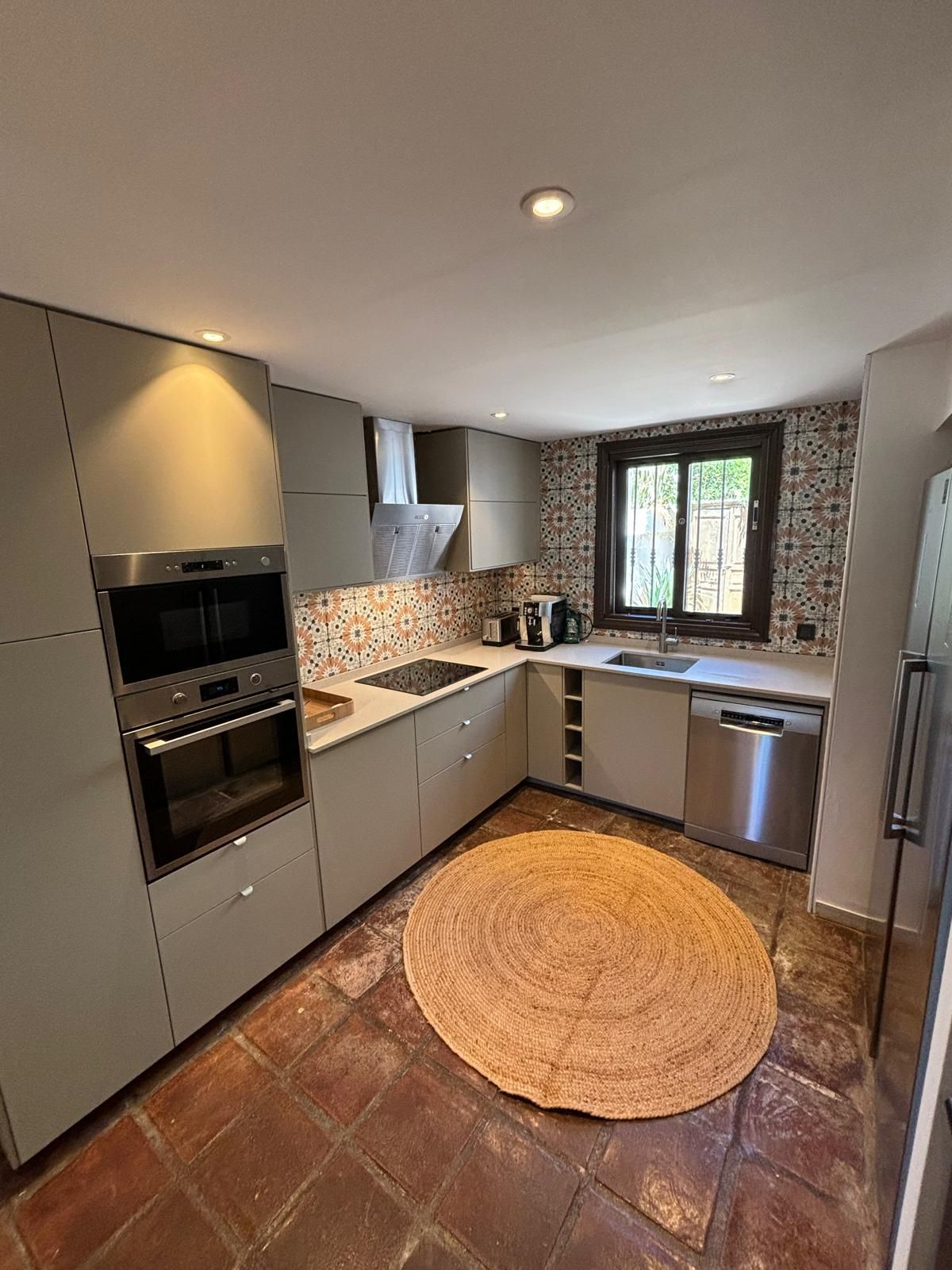 2192ace45091762bd23d17944a133107 - 4