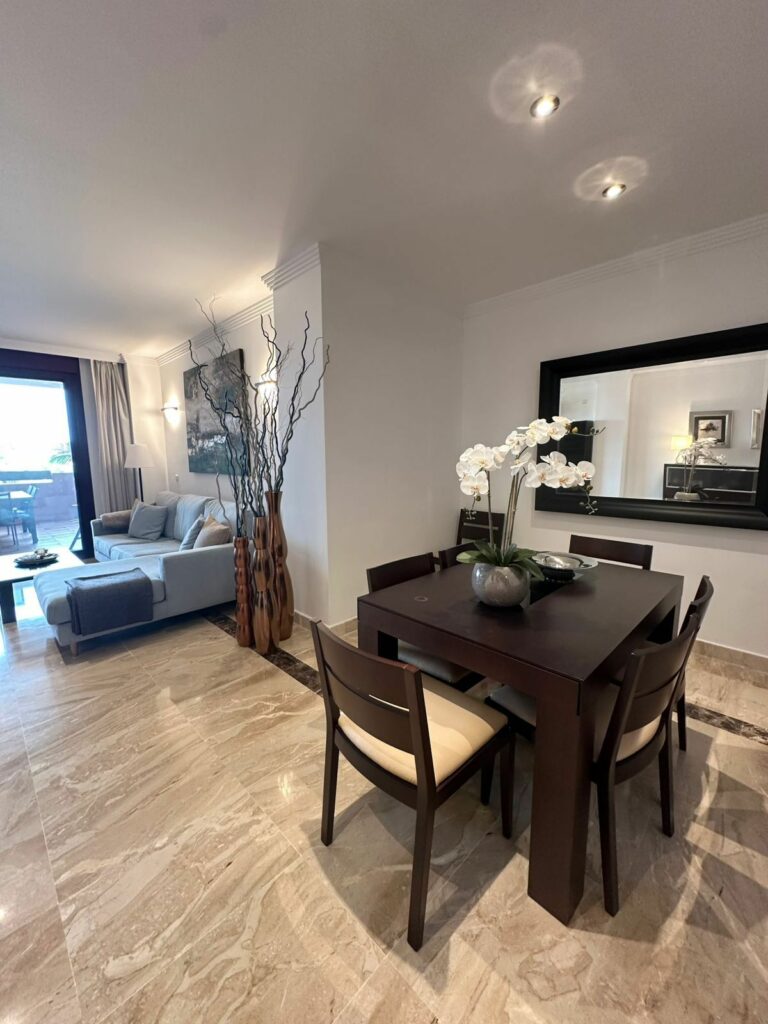 21eb0af12fe82590c4af7323eef258aa - 4