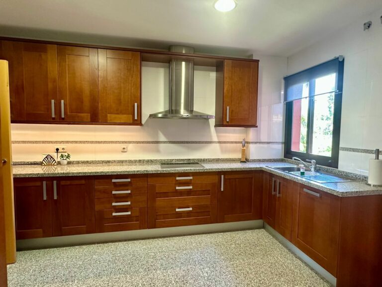 21eb0af12fe82590c4af7323eef258aa - 6