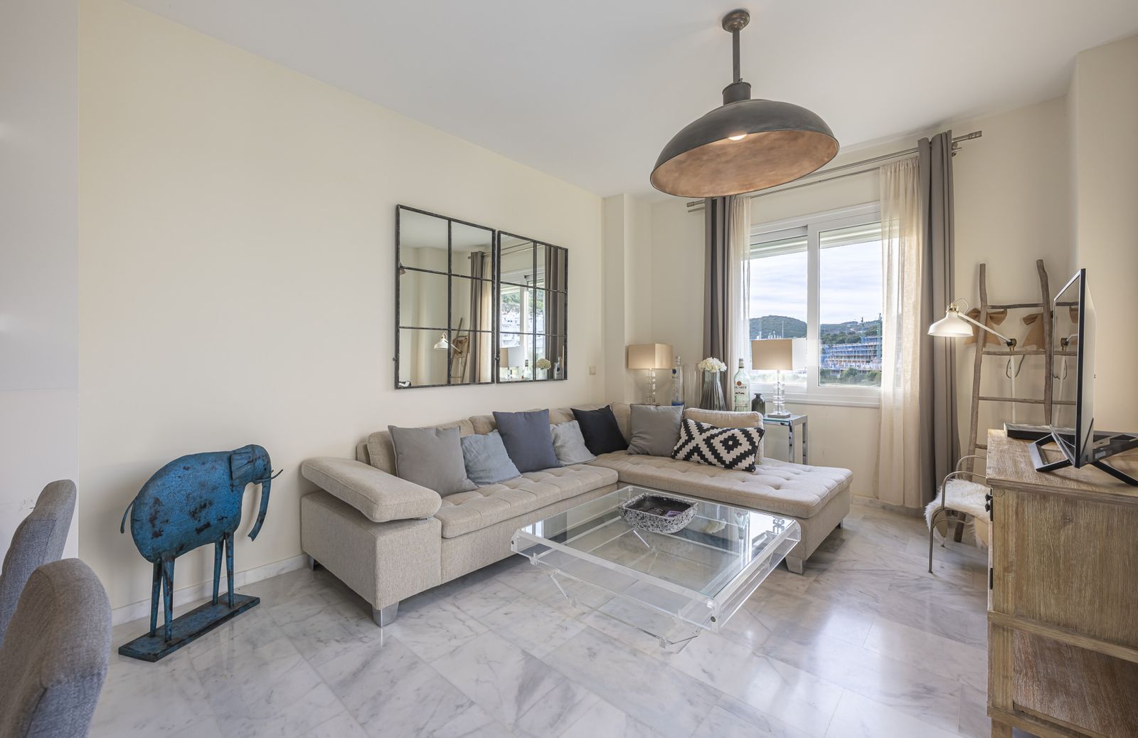 221a0c865427c2b136e972c7b34032b8 - 2