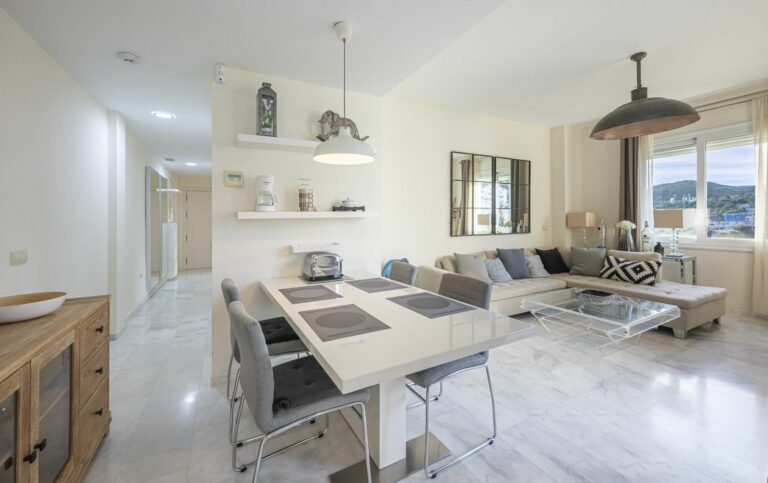 221a0c865427c2b136e972c7b34032b8 - 5