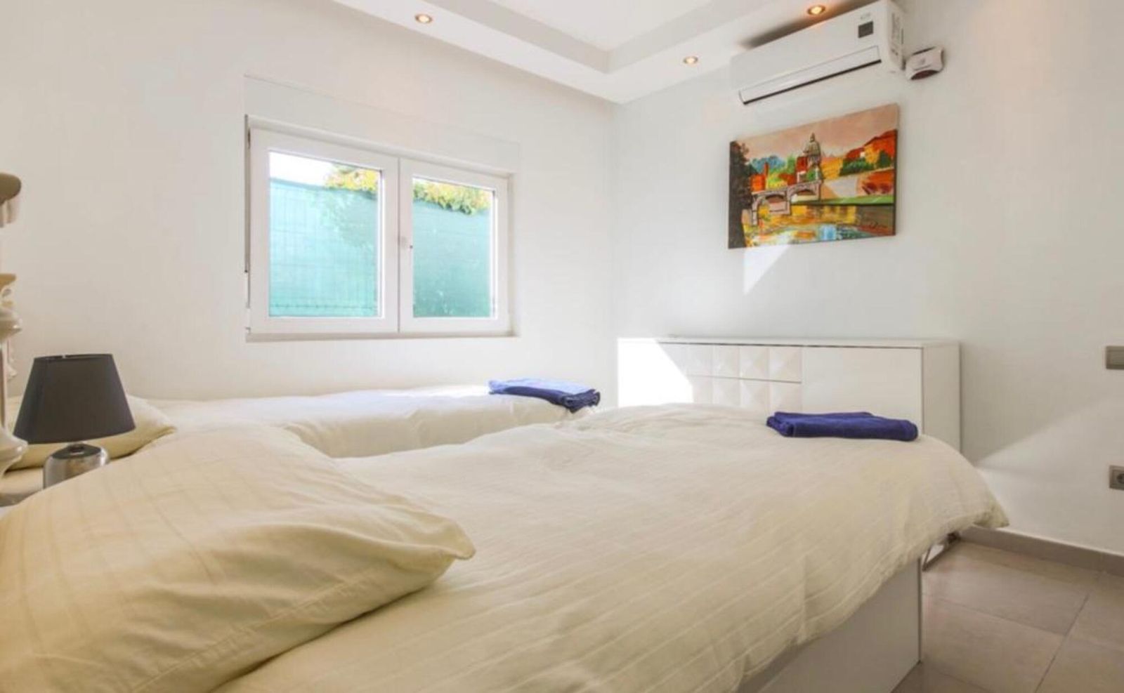 22c2b11e65ddbb7bc976c18607655388 - 14