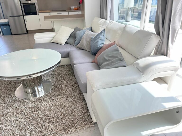 22c2b11e65ddbb7bc976c18607655388 - 4