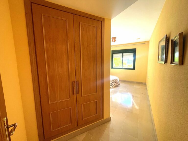 23dc86687093fb7cbdbb683d679e4842 - 12