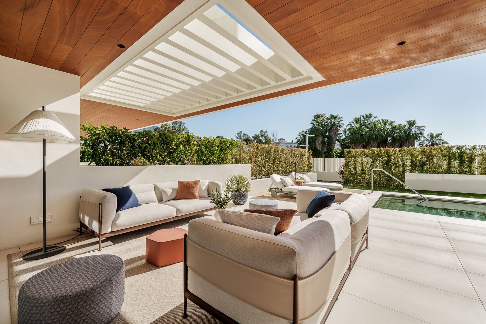 2429b7f3539b6eaaf053e4730bc74162 - 5