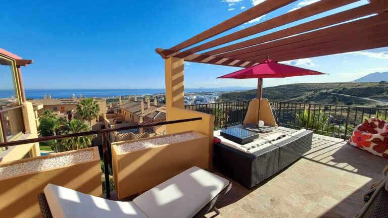 252e1bc20bca8ffb173659a7baefee32 - 3