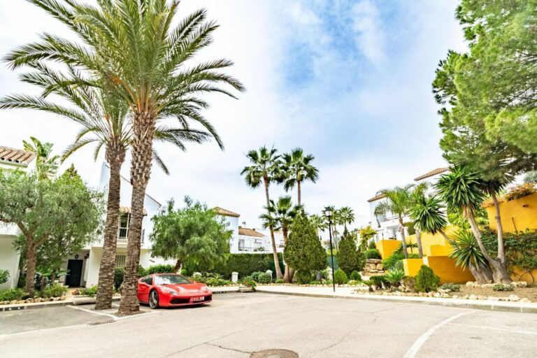 26e94e0aeb2a85d24582470d199e5dd1 - 13