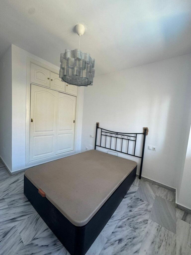 270a9d5fb9e0735ba5c8c519a73067e2 - 1