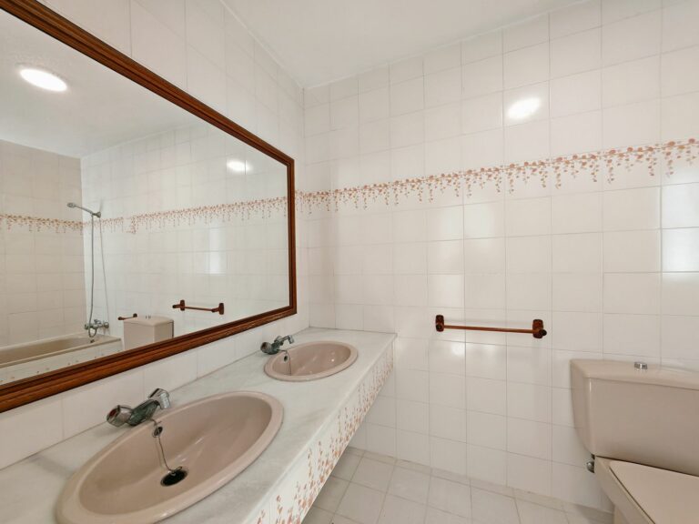 27e68bde467f1d648602c657ab295e33 - 11