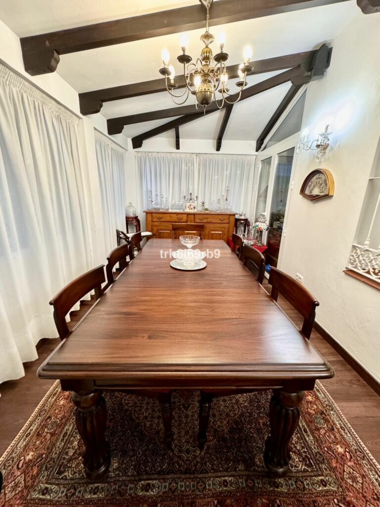 2877b7aad2582c551bc9e80d02ee76f9 - 9