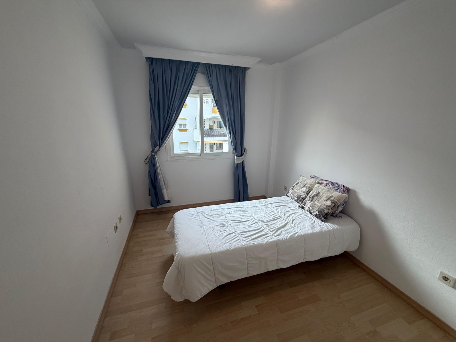 28942a4e3d0f580f8690cdb947ea4ce4 - 14