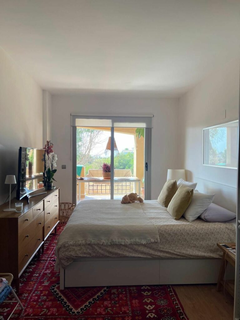 28c42705902d6ae669f167fba3b5df5d - 3