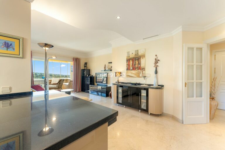 28d78fca51bc10de57eca74b88bf2cd0 - 14