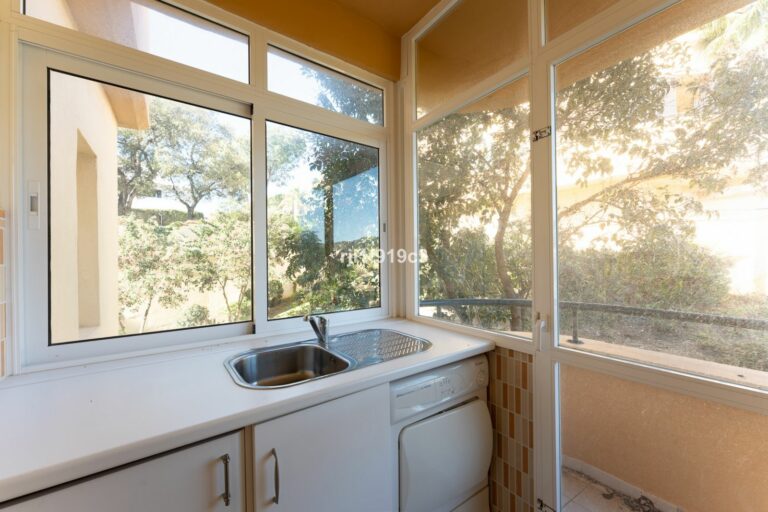 28d78fca51bc10de57eca74b88bf2cd0 - 16