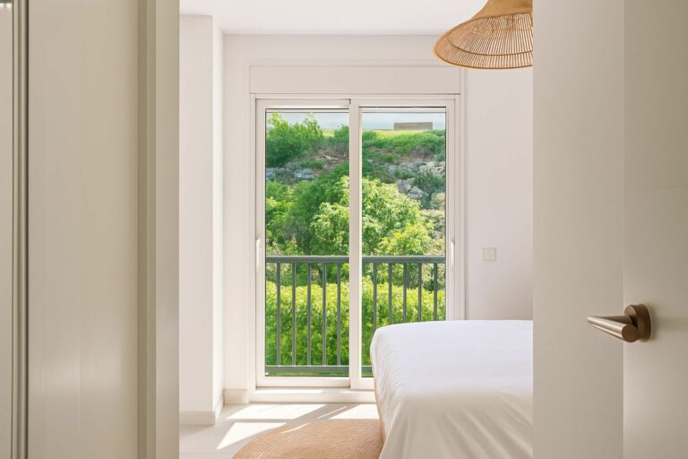 28e78ac2e3cfae7458d8e52eb0862f8f - 14