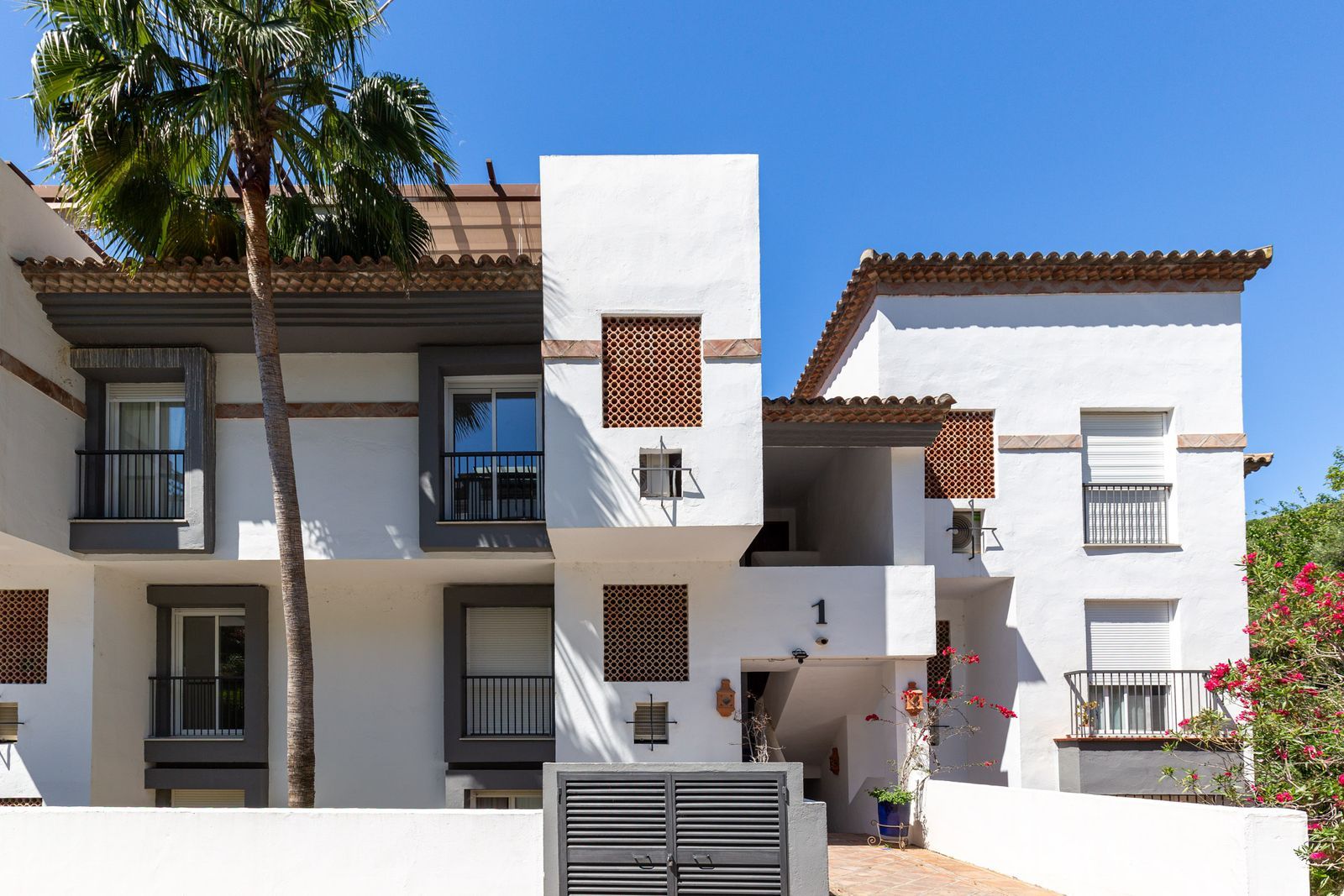 28e78ac2e3cfae7458d8e52eb0862f8f - 3