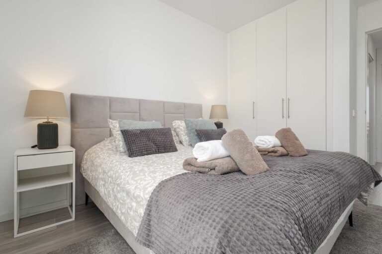 2a1d9b3bc82d0d8ceb7492a5e8b253ce - 11