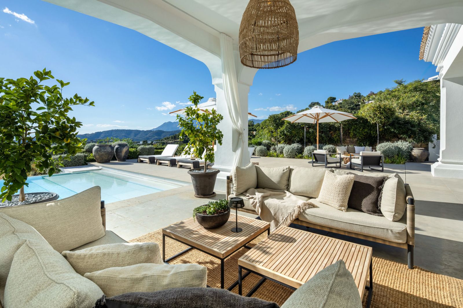 35ad78476ba35c5c7198f3bff56ca27a - 11