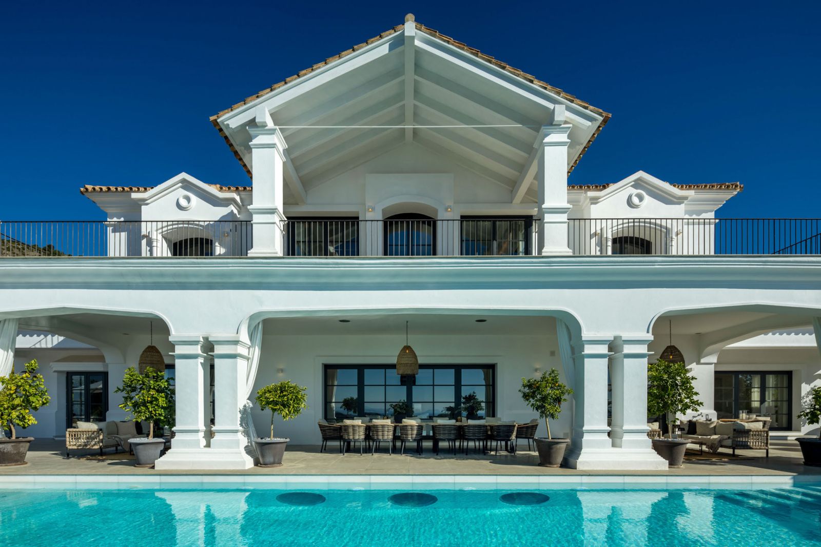 35ad78476ba35c5c7198f3bff56ca27a - 12